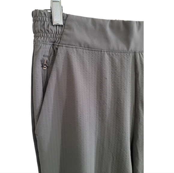 Athleta Textured Brooklyn Jogger 6 Mountain Olive Green Gray - Picture 4 of 11